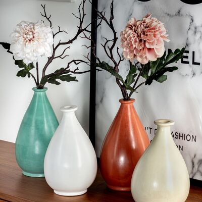 ZELIA Vase - The Silent Radiance of Ceramic