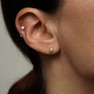 14k Solid Gold Large Flower Piercing Earring