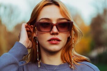 Chaine de lunettes façon bijoux à perles roses et blanches et maille dorée, modèle FLORA - Made in France 5