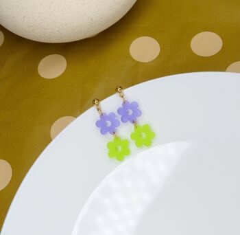 Boucles d'oreilles fleurs colorées violet citron vert 1