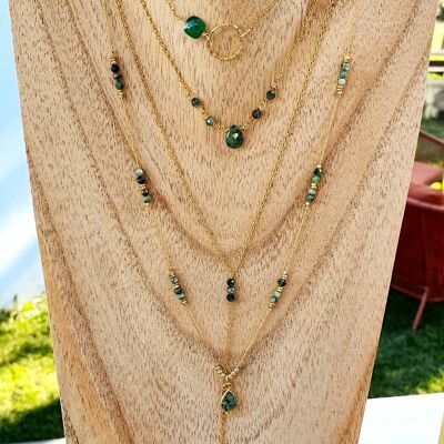 Gold-plated chain necklace and natural semi-precious stones Emerald
