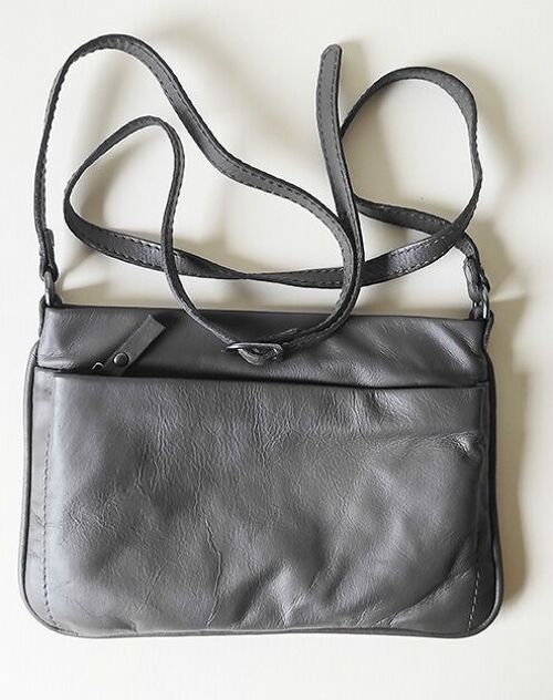 Élise, a gray leather handbag