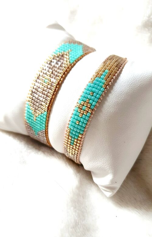Bracelet hipppie chic Bohême tissé a la main en perles Miyuki Delica - bleu, doré et quartz irisé