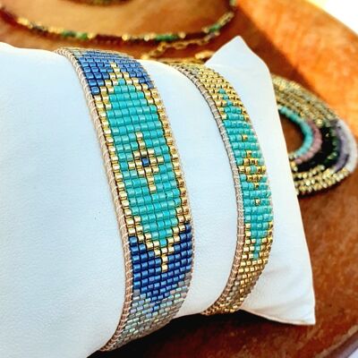 Böhmisches Hippie-Chic-Armband, handgewebt aus Miyuki Delica-Perlen – Blau, Gold und schillerndes Grau