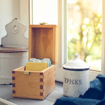 🇫🇷 Boîte de rangement en bois massif verni "Tesoro" · 🇬🇧 Wooden storage box for index cards "Tesoro" 3