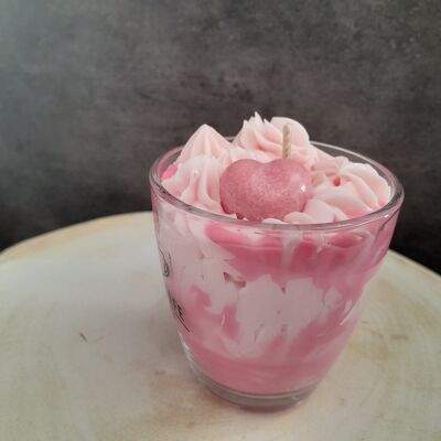 Gourmet cup candle scented with cotton candy