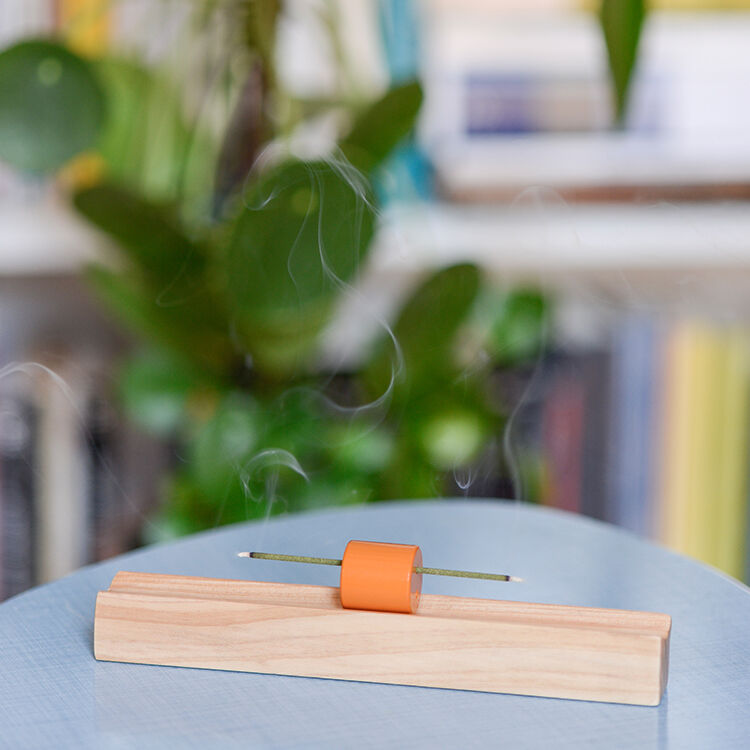 Aromambiance Wooden Incense Holder - Aromandise
