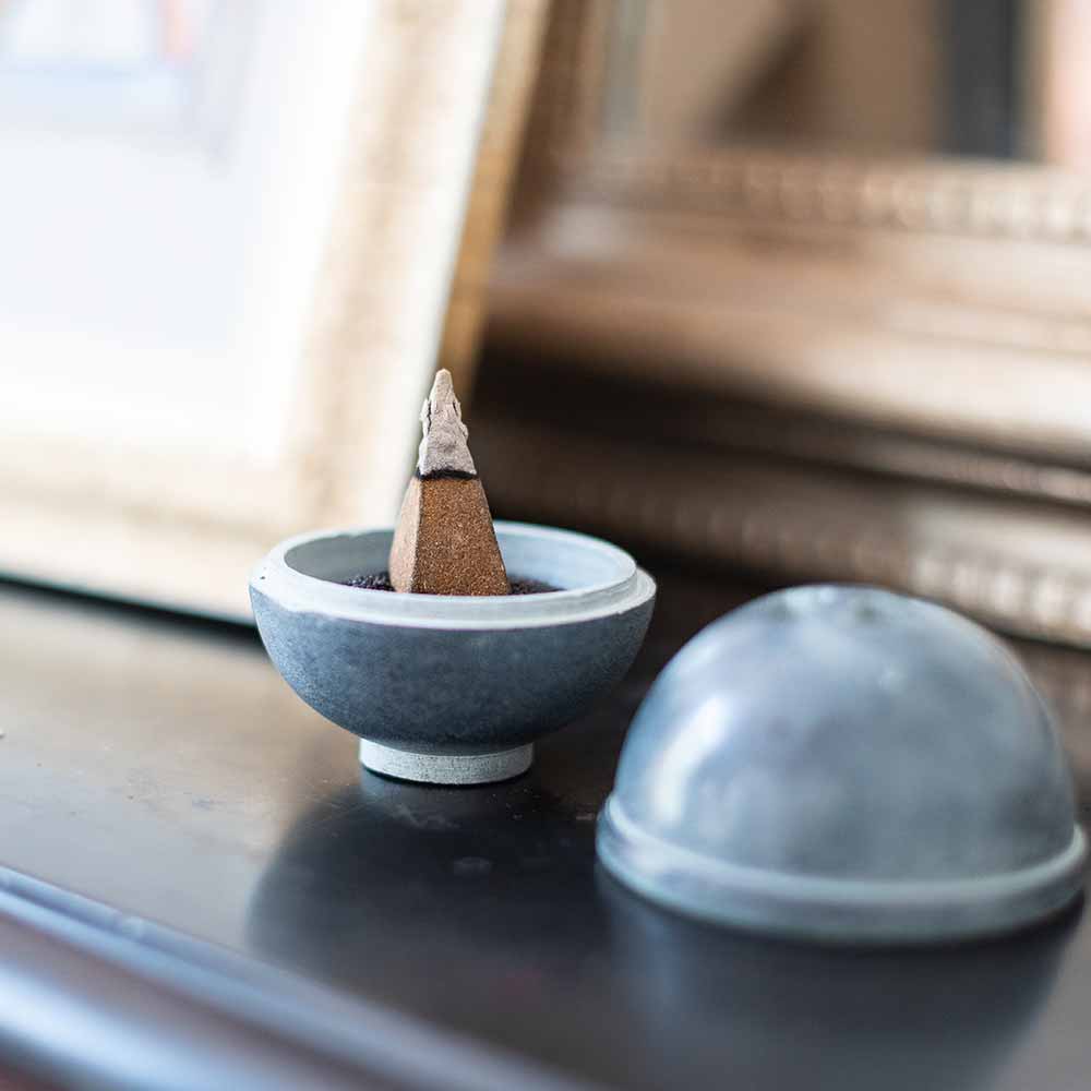 Grey Kumo stone incense holder - Aromandise