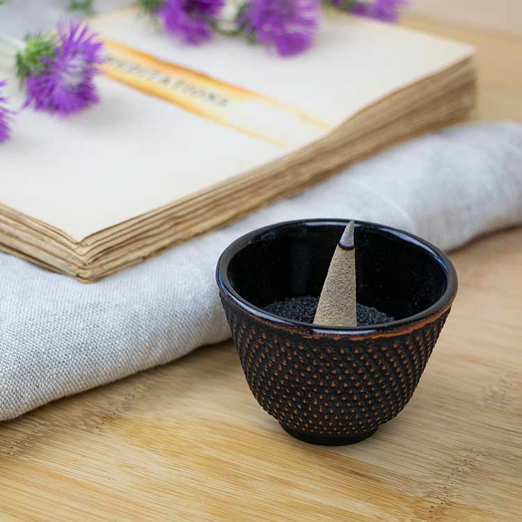 Zen Black Cast Iron Incense Holder - Aromandise
