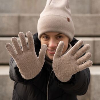 Ensemble 2 pièces bonnet et gants tricotés pour femmes 2