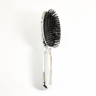 Metallic pneumatic hair brush with plastic pins