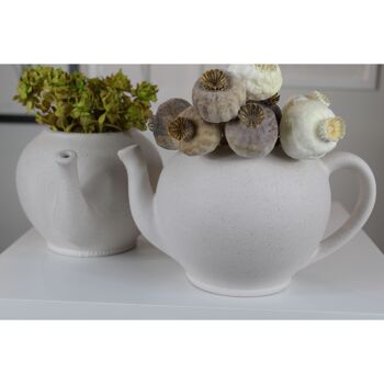 Vase moderne en céramique blanche en forme de théière 10
