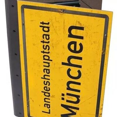 Clip folder - Munich town sign made of wood