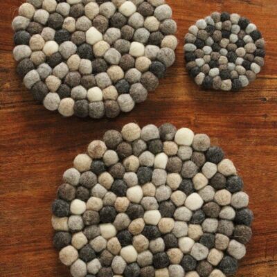 Finisterre Natural Pebble Trivet - One Colour