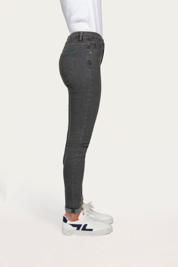 Victoria Grey – Jeans slim gris éco-responsable 2