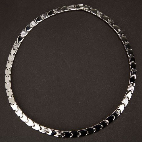 Collar de acero inoxidable 18