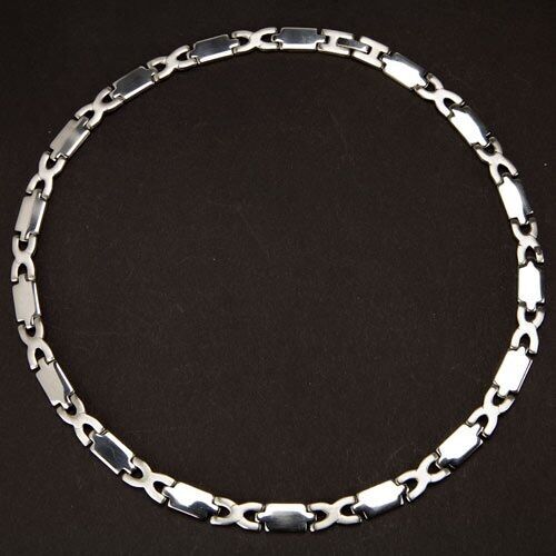 Collar de acero inoxidable 22