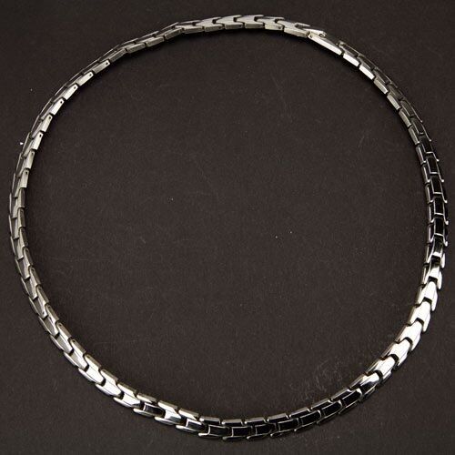 Collar de acero inoxidable 24