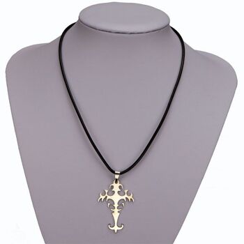 Collier en cuir avec pendentif croix en acier inoxydable4 2