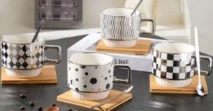 Keramikbecher mit Untertasse und Löffel aus Holz, in 4 Designs DF-717