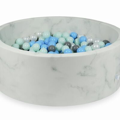 Bällebad aus Marmor mit 500 Bällen in hellem Mint, Perlmutt, Hellblau und Grau – 115 x 40 cm – rund