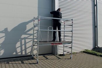 Echafaudage mobile - hauteur de travail 2,6 m - avec système de sécurité