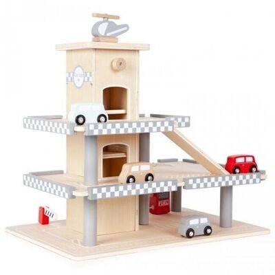 Wooden car garage with elevator - with 4 cars
