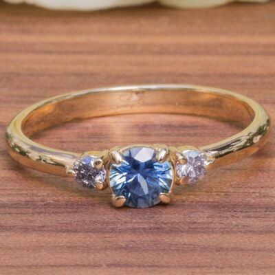 750 Gold Ring | Blue Sapphire & Diamonds Pair