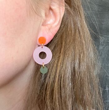 Boucles d'oreilles clous Colorblock Double Circle orange, rose glacier et olive transparent 2