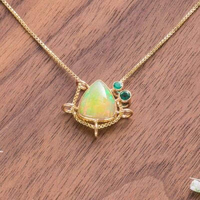 750 Gold Pendant | Welo Opal & Emeralds