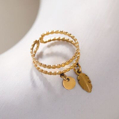 Double line gold ring with leaf and round pendant