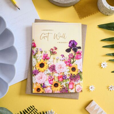 Tarjeta de felicitación frustrada floral de Get Well Wishes