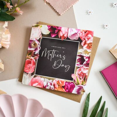 Carte de vœux florale déjouée pour la fête des mères