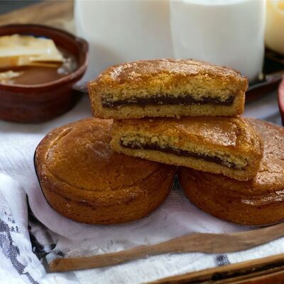 Lywan salted butter caramel filled cakes (bags of 5 biscuits)