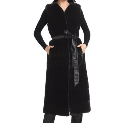 Elegant mink vest with V-neck and leather belt