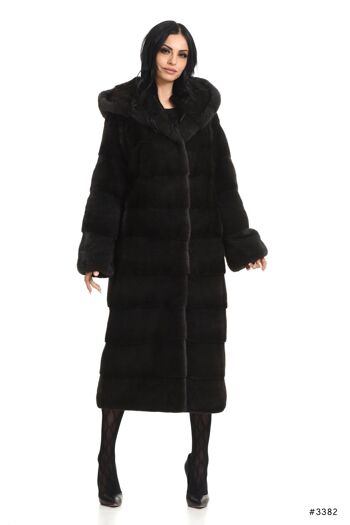 Manteau long basique en vison à capuche 2