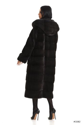 Manteau long basique en vison à capuche 4