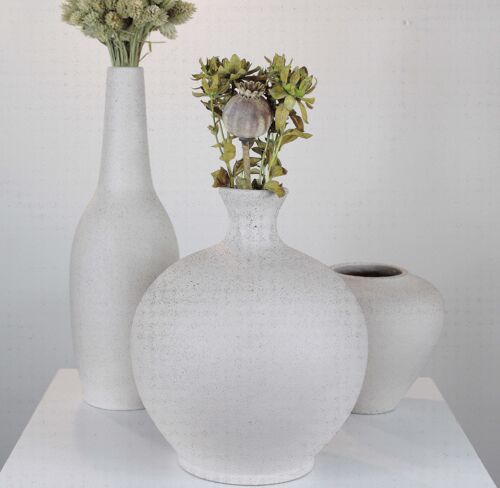 White round belly ceramic vase