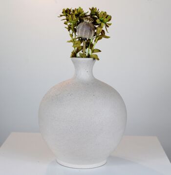 Vase en céramique ventre rond blanc 2