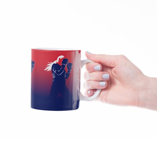 Tasse sport ou mug boxe "Sur le ring de la boxeuse" - Personnalisable