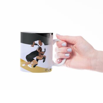 Tasse sport ou mug "rugby noir et jaune" - Personnalisable 5