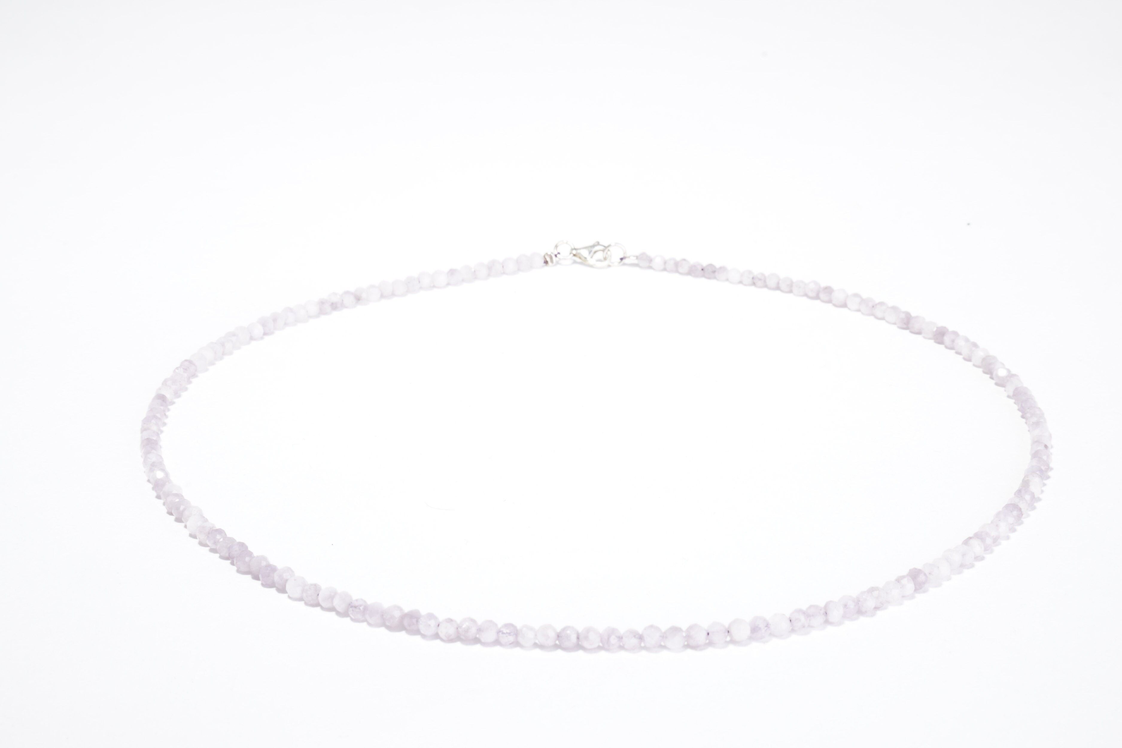 Collana con pietre preziose Kunzite di circa 3 mm sfaccettate con chiusura in argento 925