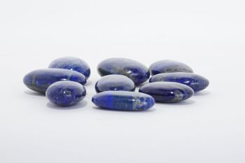 Lapis-lazuli flatteur pour les mains 3