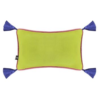 Coussin rectangulaire en velours vert anis avec pompons 1