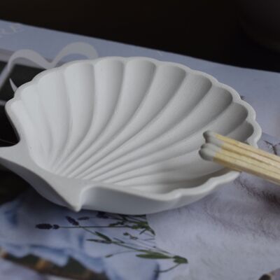 Decorative tray small shell/ jewelry tray/ Perfect gift - candle plate