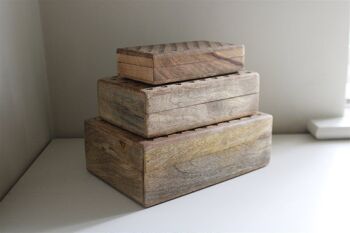 Ensemble de trois boîtes en bois à motif cœur 3