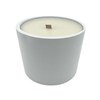 XXL outdoor scented candle in a pot made of organic soy wax with a burning time of over 200 hours - white