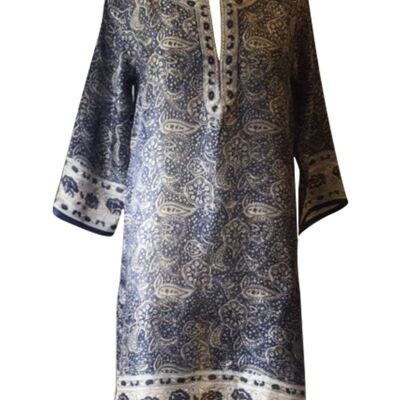 Caftan en pure soie beige et bleu marine imprimé