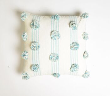 Housse de coussin touffetée Sky Polka 1