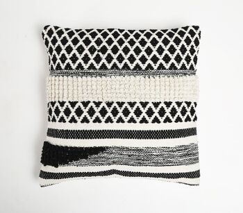 Housse de coussin tissée et touffetée à la main 1